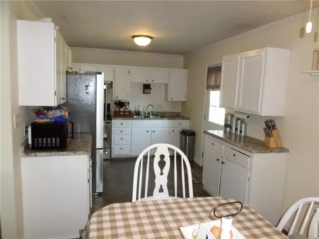 $209,500 | 301 Green Tree Road, Atchison, KS 66002