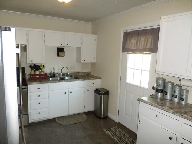 $209,500 | 301 Green Tree Road, Atchison, KS 66002