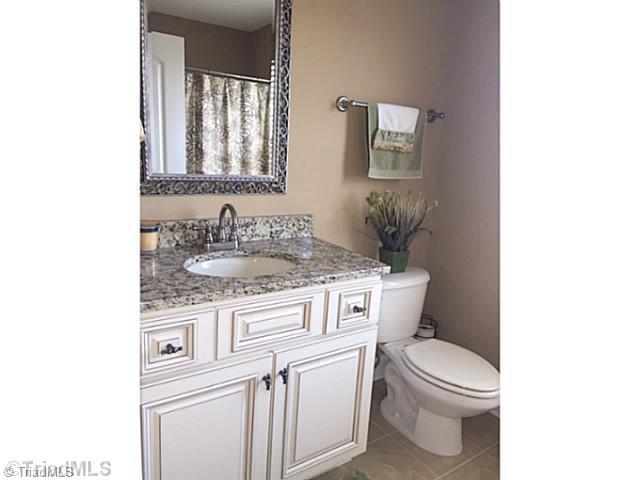 5083 Peppertree Road Clemmons, NC 27012 - Photo 11 of 16 Bath. Full bath connected to bonus room.