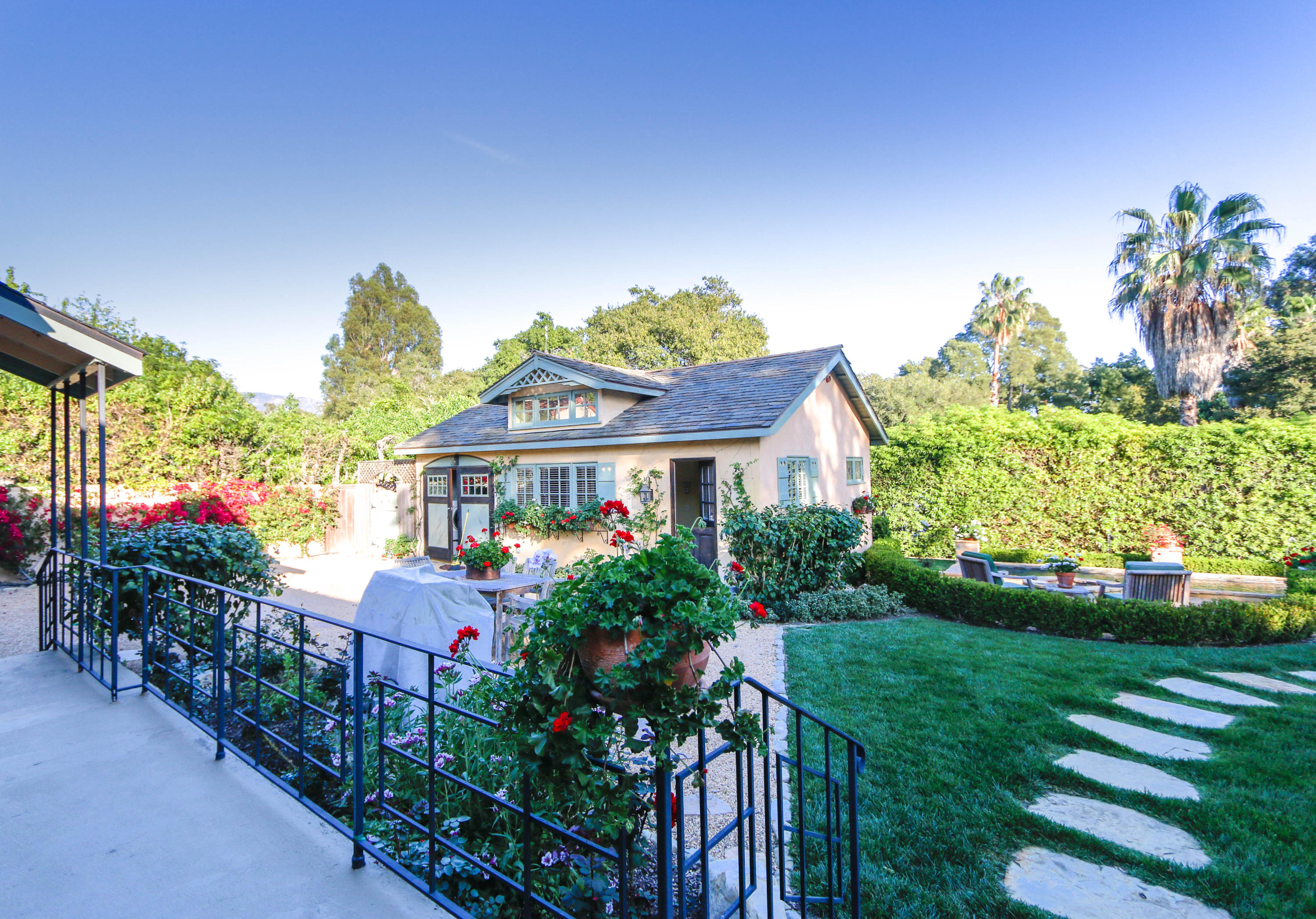 230 Hot Springs Road Santa Barbara, CA 93108 - Photo 8 of 13 Garden