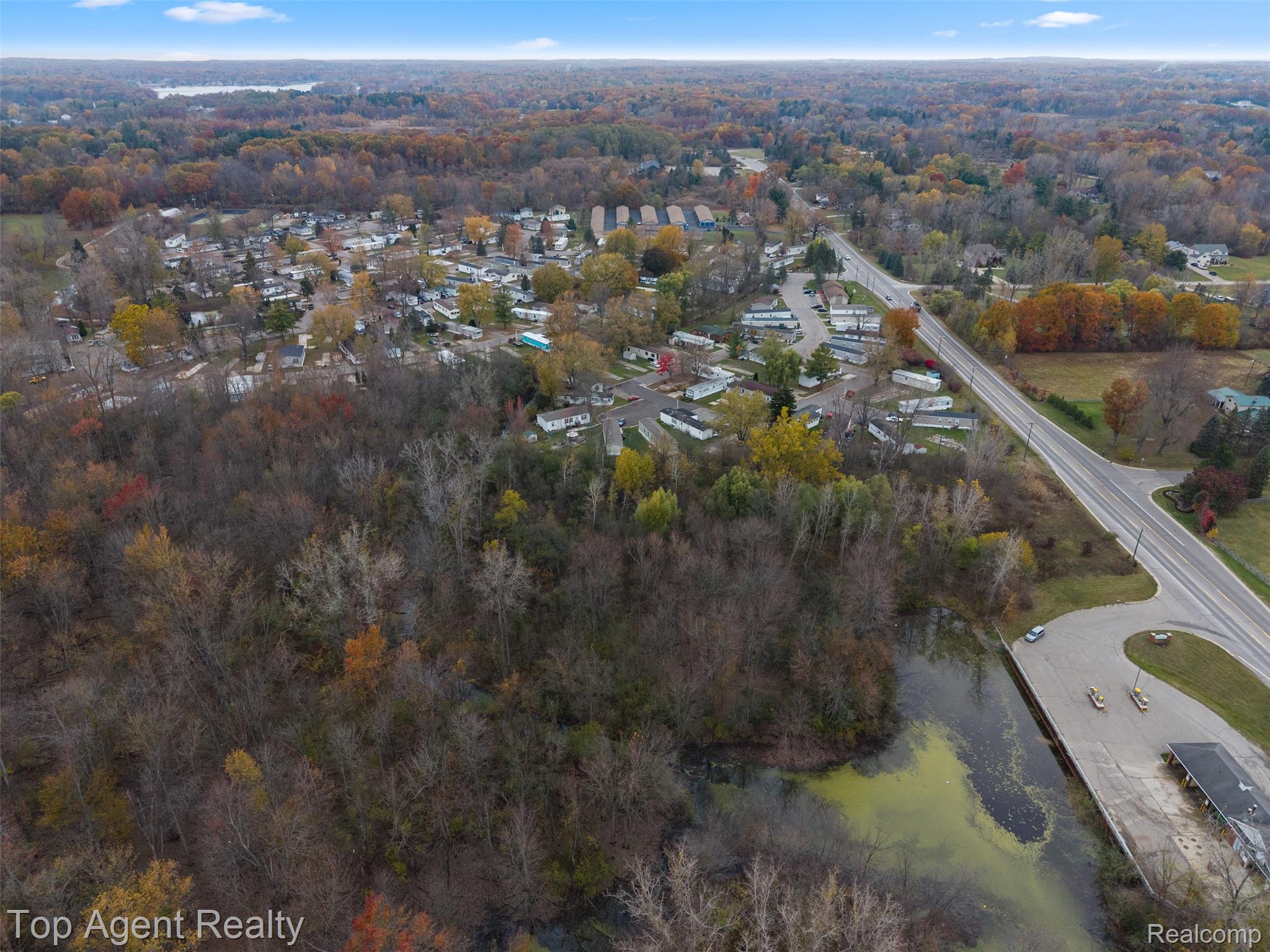 433 Rochester Road Leonard, MI 48367 - Photo 9 of 11 rocherter rd_008.jpg