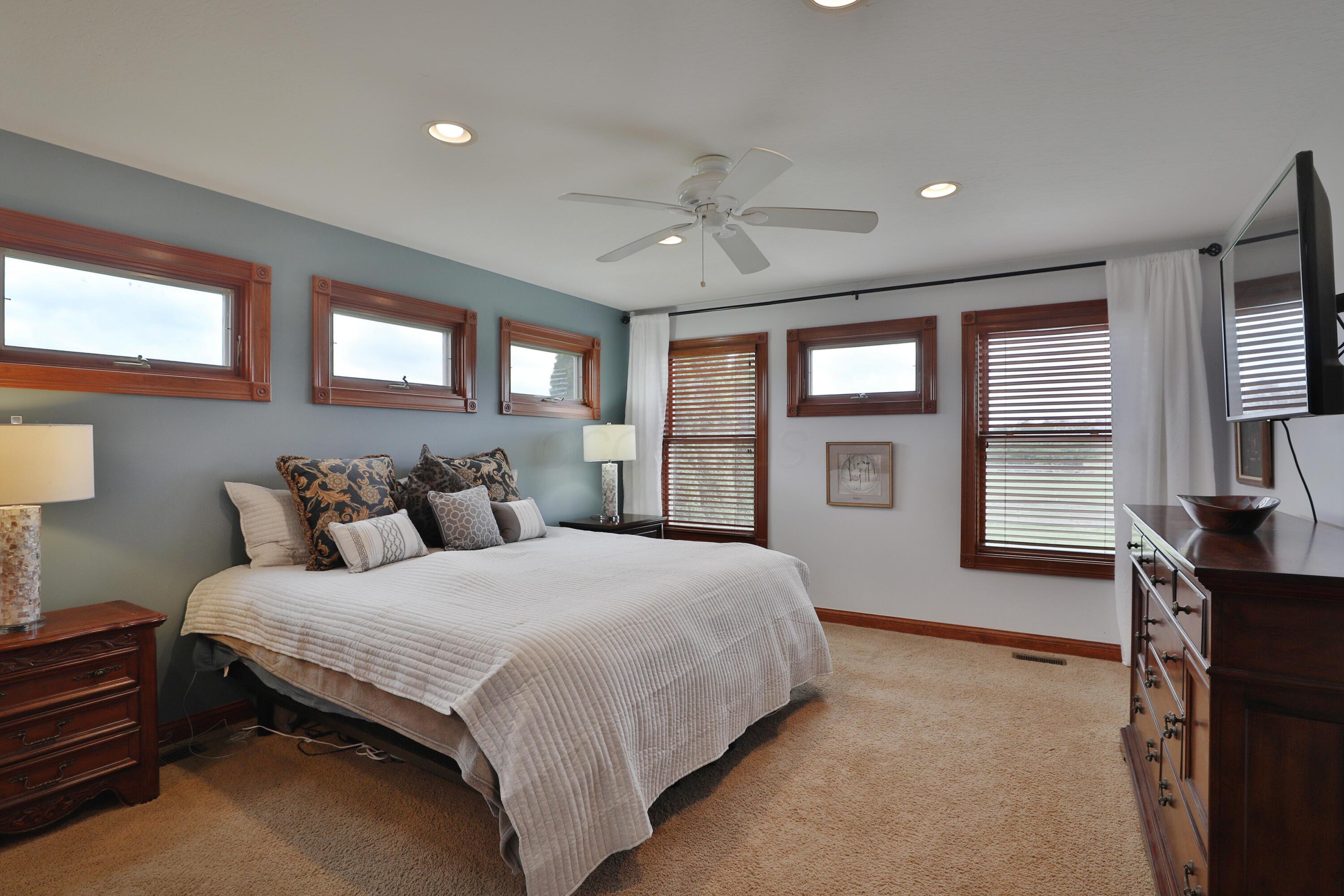 2313 Horseshoe Road Delaware, OH 43015 - Photo 20 of 56 2313-HorseshoeRd-27