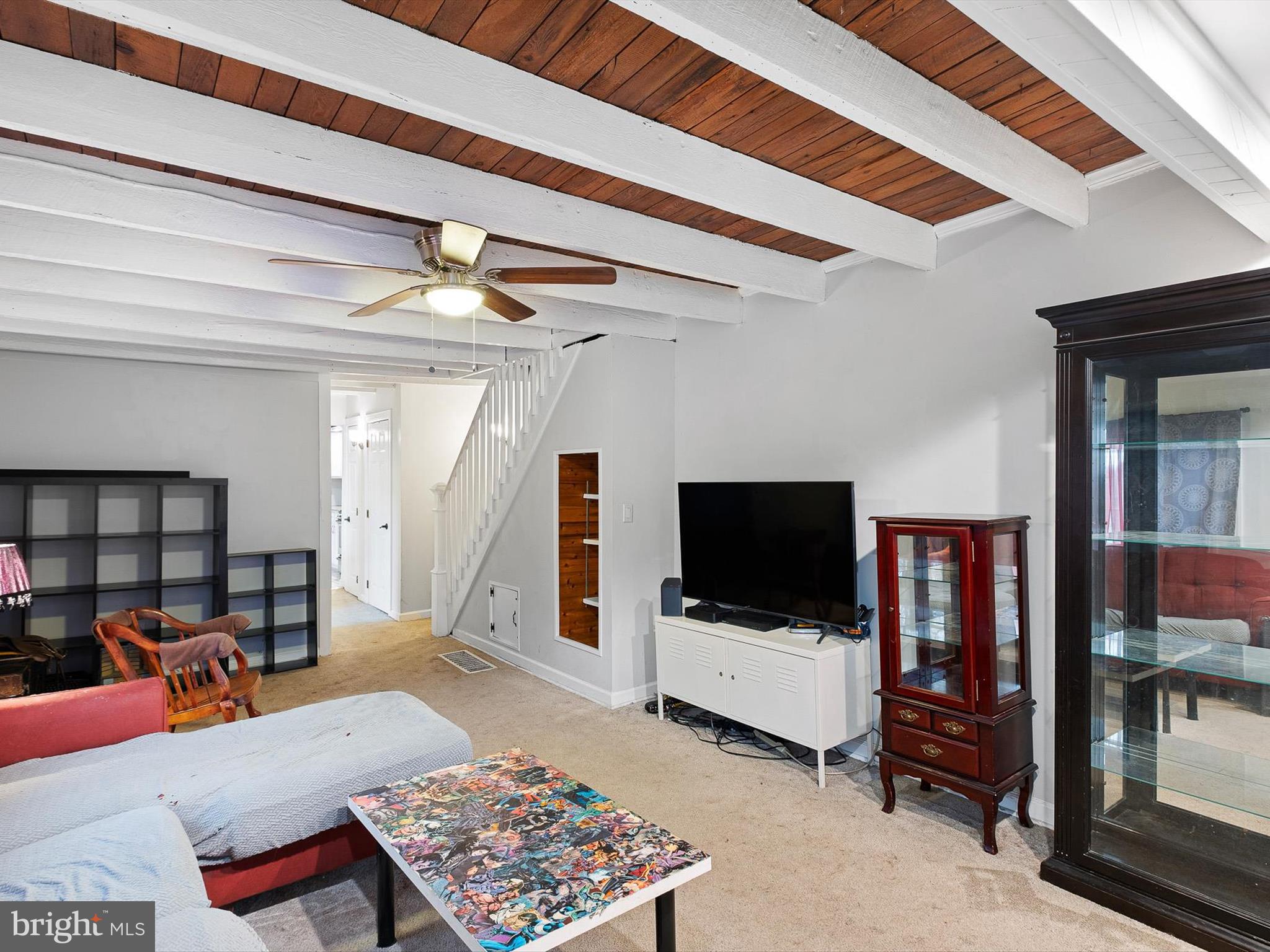 1820 Newport Road Wilmington, DE 19808 - Photo 5 of 20 a living room with furniture and a flat screen tv