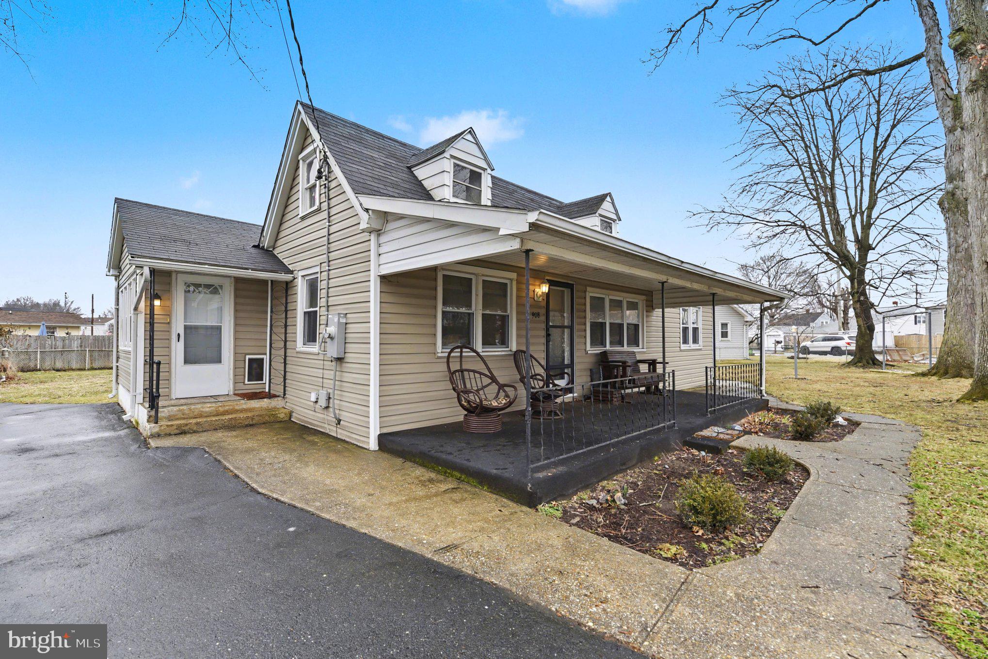 908 Meadow Avenue Baltimore, MD 21222 - Photo 3 of 26