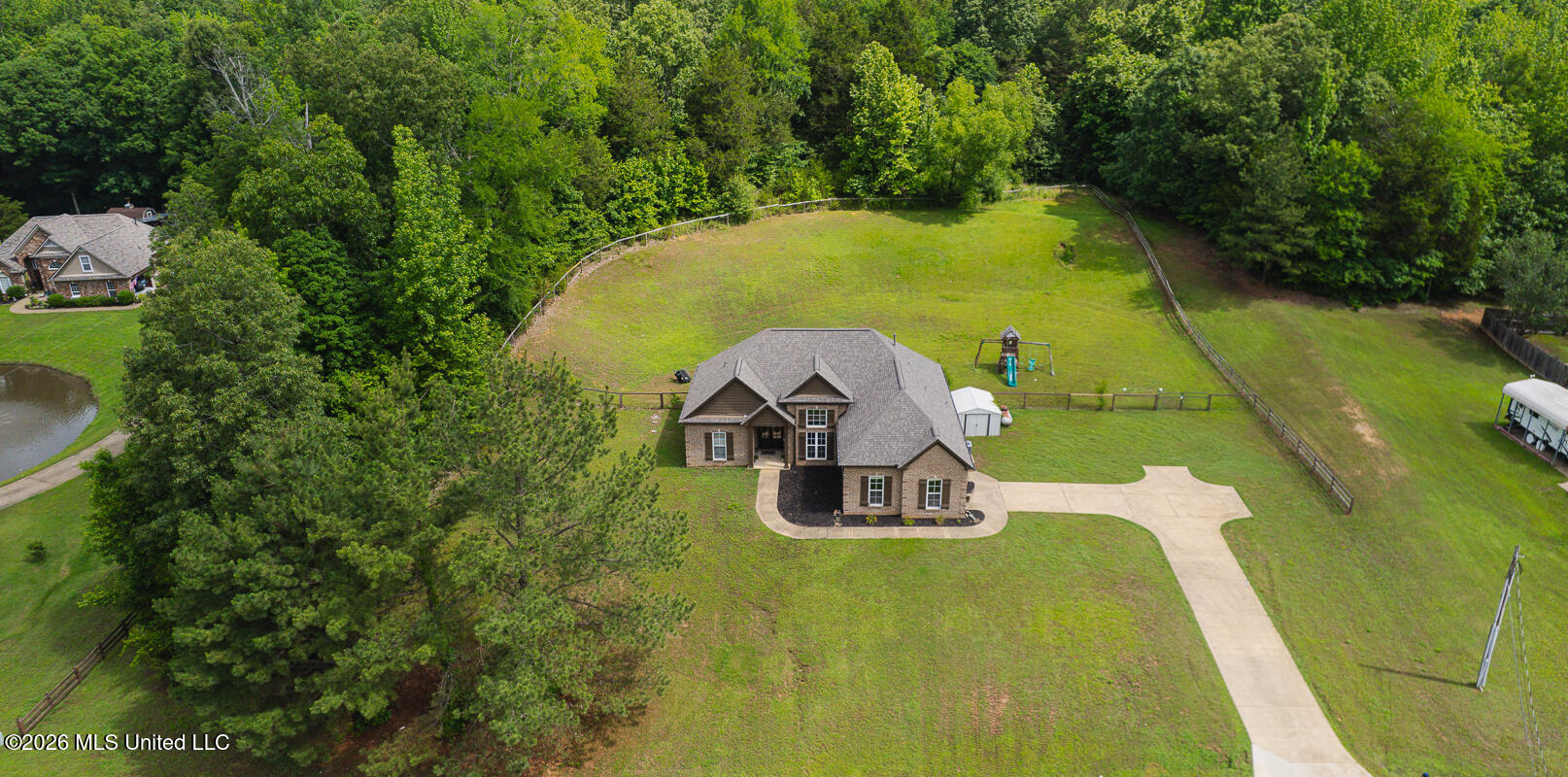164 Timber Ridge Drive Byhalia, MS 38611 - Photo 4 of 26 DJI_0473