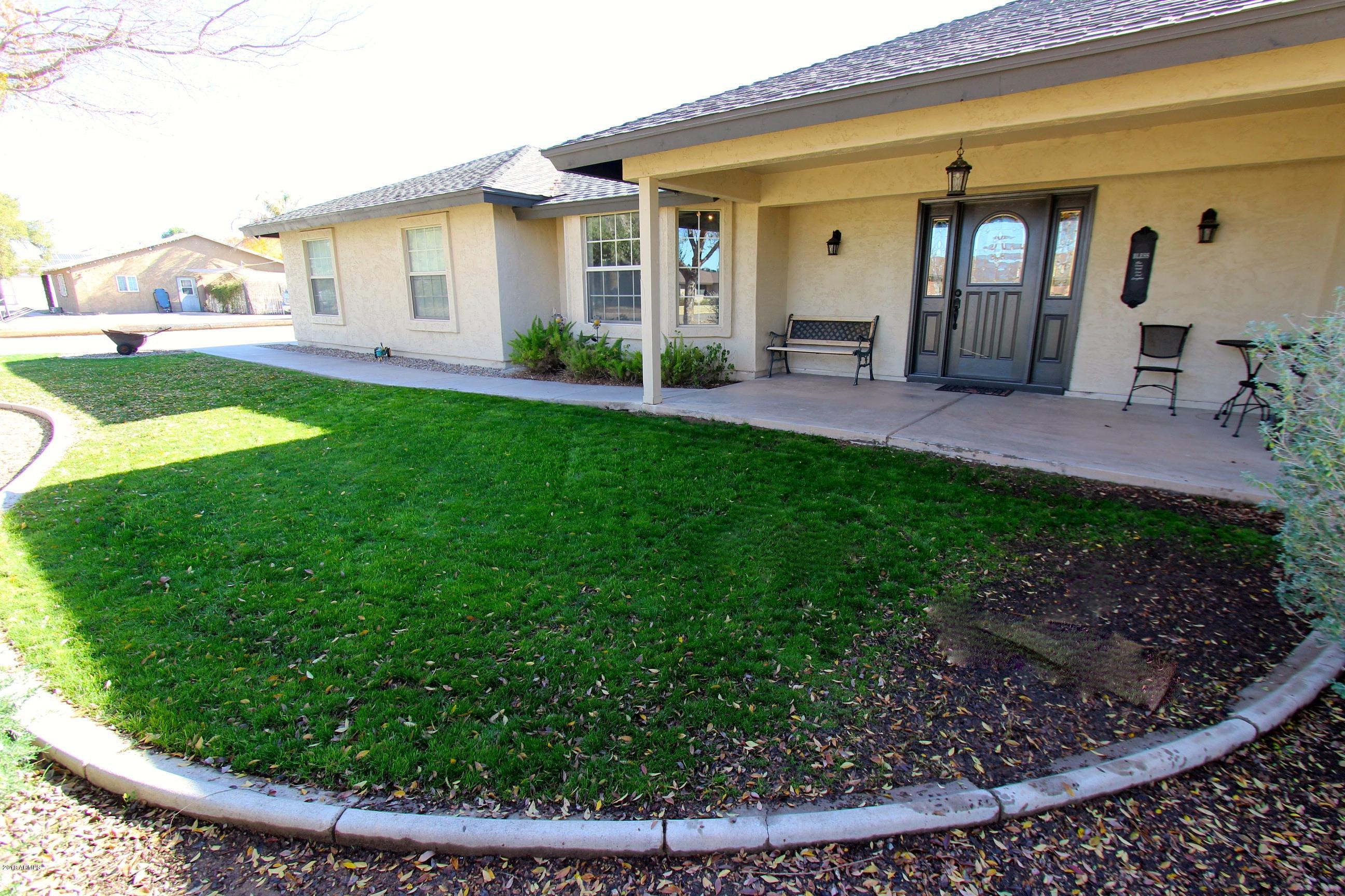 2037 East Willis Road Gilbert, AZ 85297 - Photo 7 of 51 Front Yard