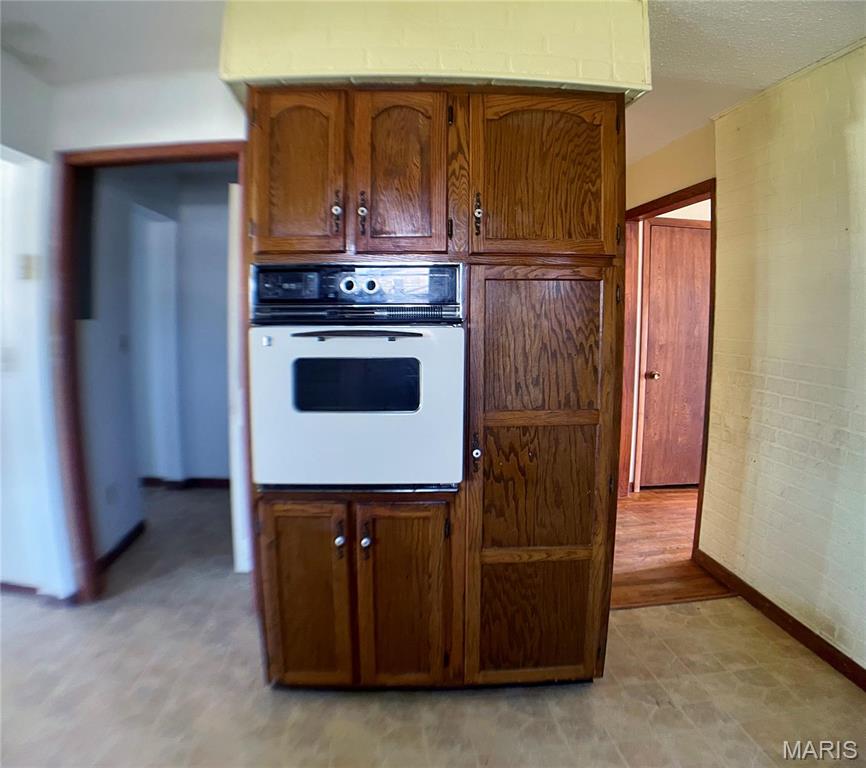 708 Locust Street Edgar Springs, MO 65462 - Photo 11 of 34