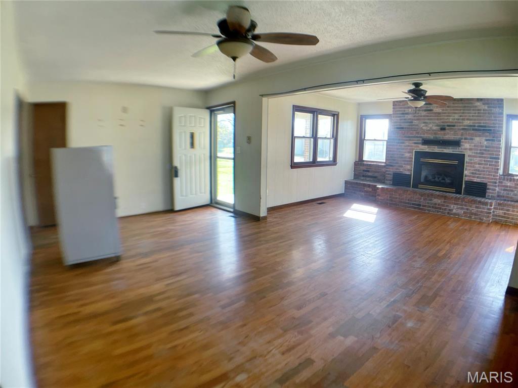 708 Locust Street Edgar Springs, MO 65462 - Photo 3 of 34