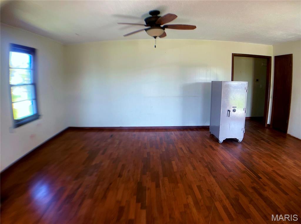 708 Locust Street Edgar Springs, MO 65462 - Photo 6 of 34