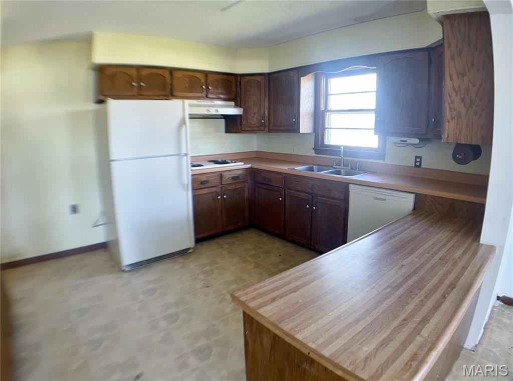 708 Locust Street Edgar Springs, MO 65462 - Photo 8 of 34