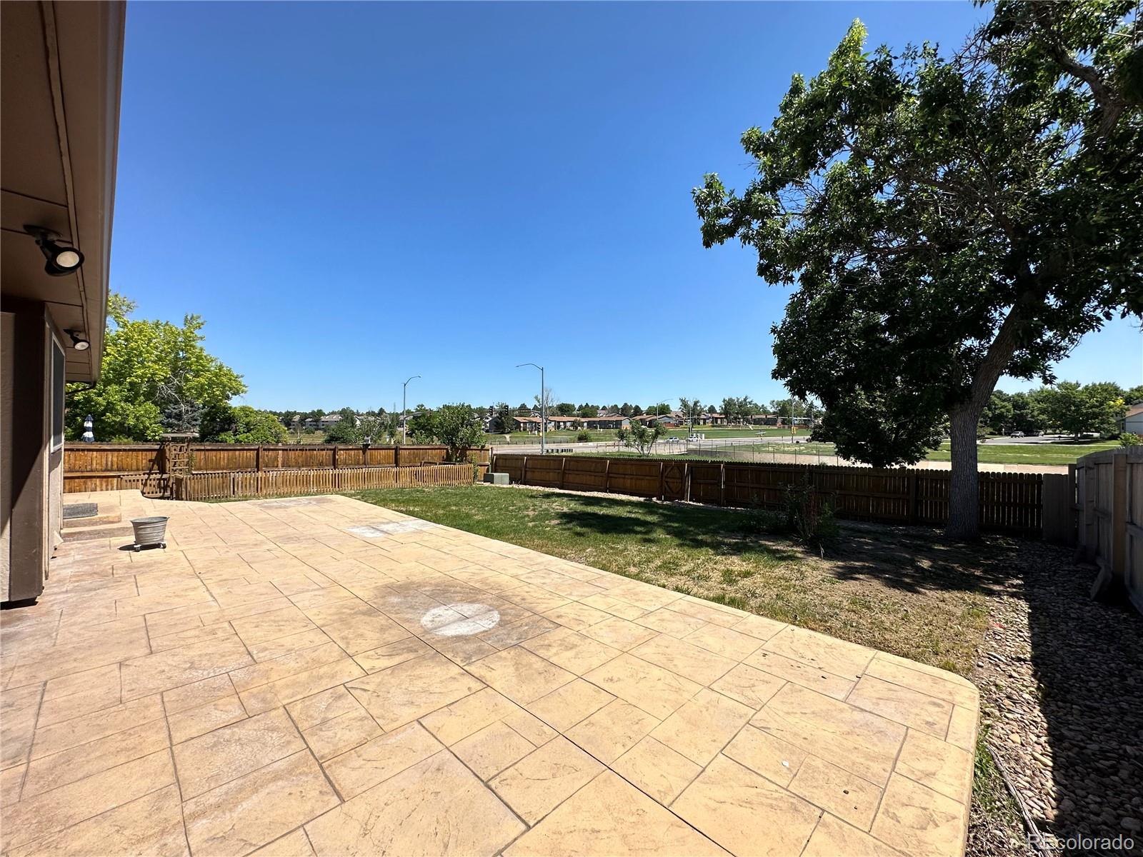 2318 South Rifle Street Aurora, CO 80013 - Photo 16 of 20