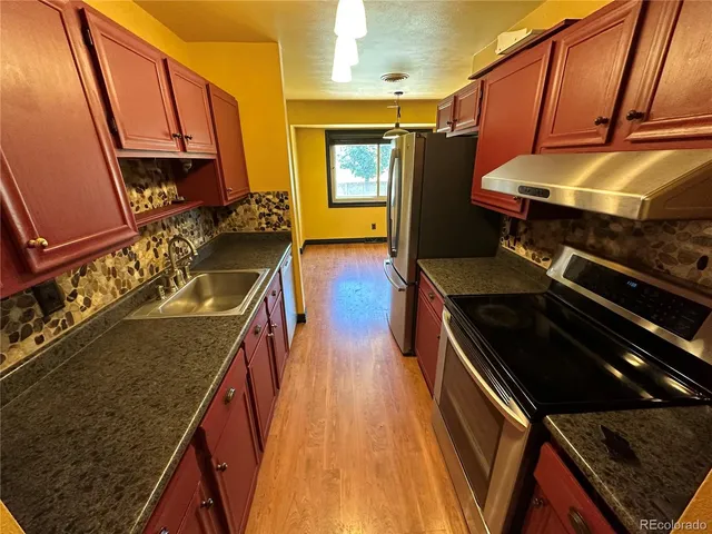 $464,977 | 2318 South Rifle Street, Aurora, CO 80013