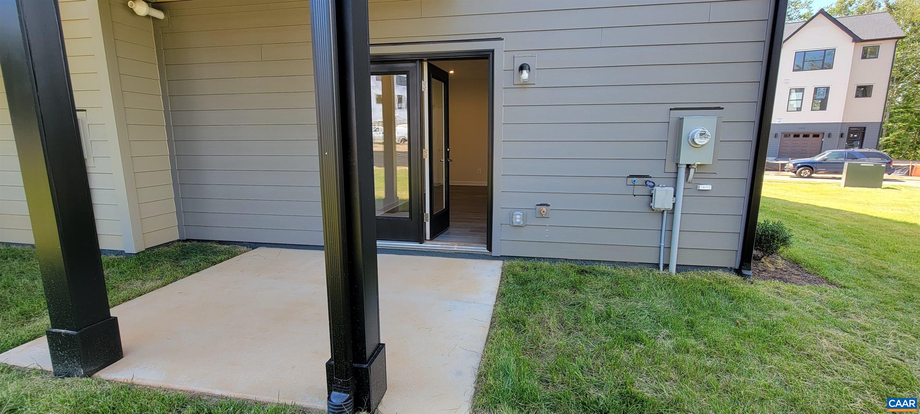 2245 Fowler Street Charlottesville, VA 22901 - Photo 37 of 38 a view of a back yard of the house