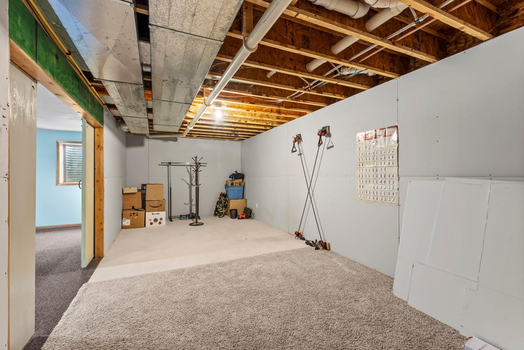 2201 16th Avenue Southwest Austin, MN 55912 - Photo 14 of 23