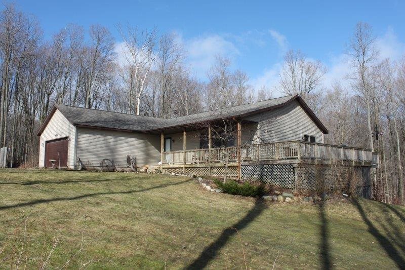 19714 Fewins Road Interlochen, MI 49643 - Photo 2 of 39 1828230-1.JPG