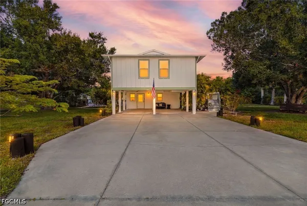 $599,000 | 8787 Kodiak Lane, St. James City, FL 33956