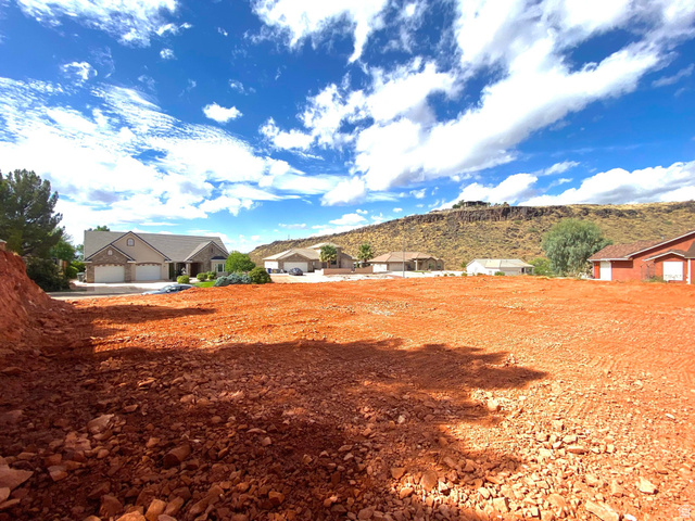 1761 East 1150th North, Unit 24 St. George, UT 84770 - Photo 3 of 10 View of yard with a garage