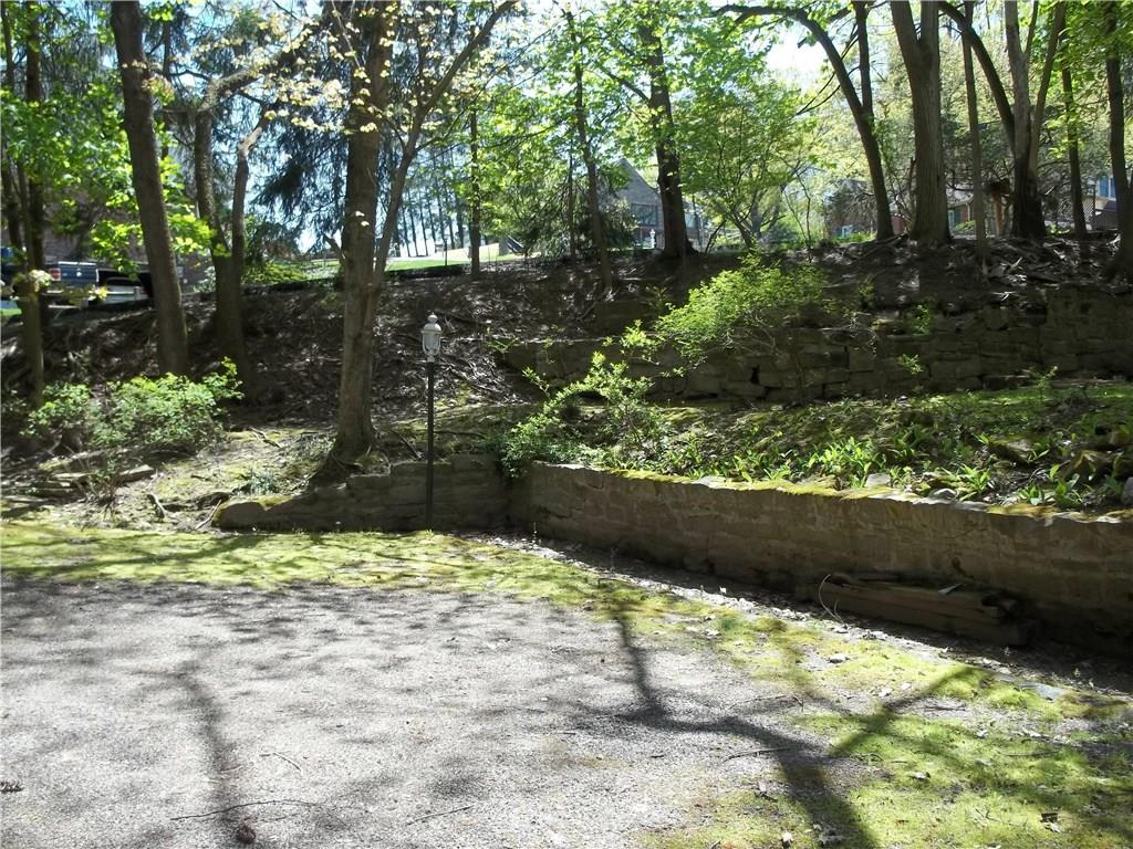 202 Ridgewood Road Pittsburgh, PA 15237 - Photo 9 of 25 Gallery Image 9