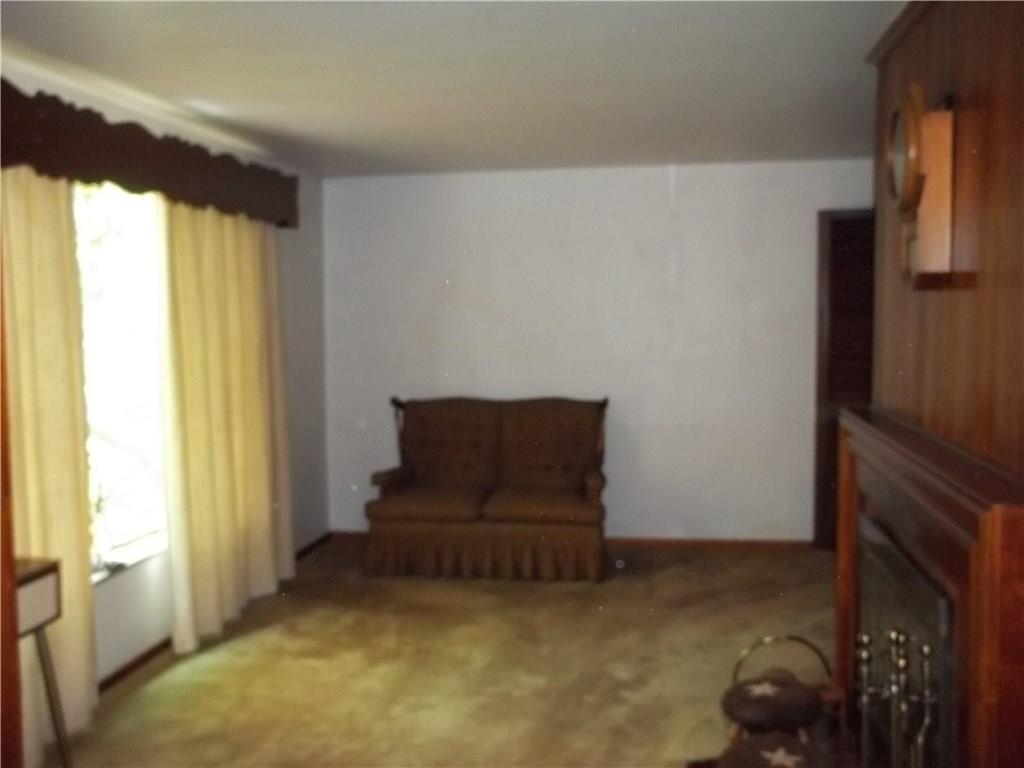 202 Ridgewood Road Pittsburgh, PA 15237 - Photo 10 of 25 Gallery Image 10