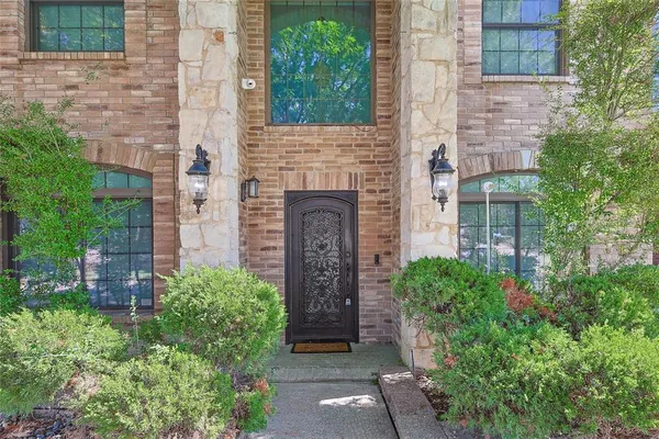 $6,000 | 1088 Pondview Drive, Cedar Hill, TX 75104