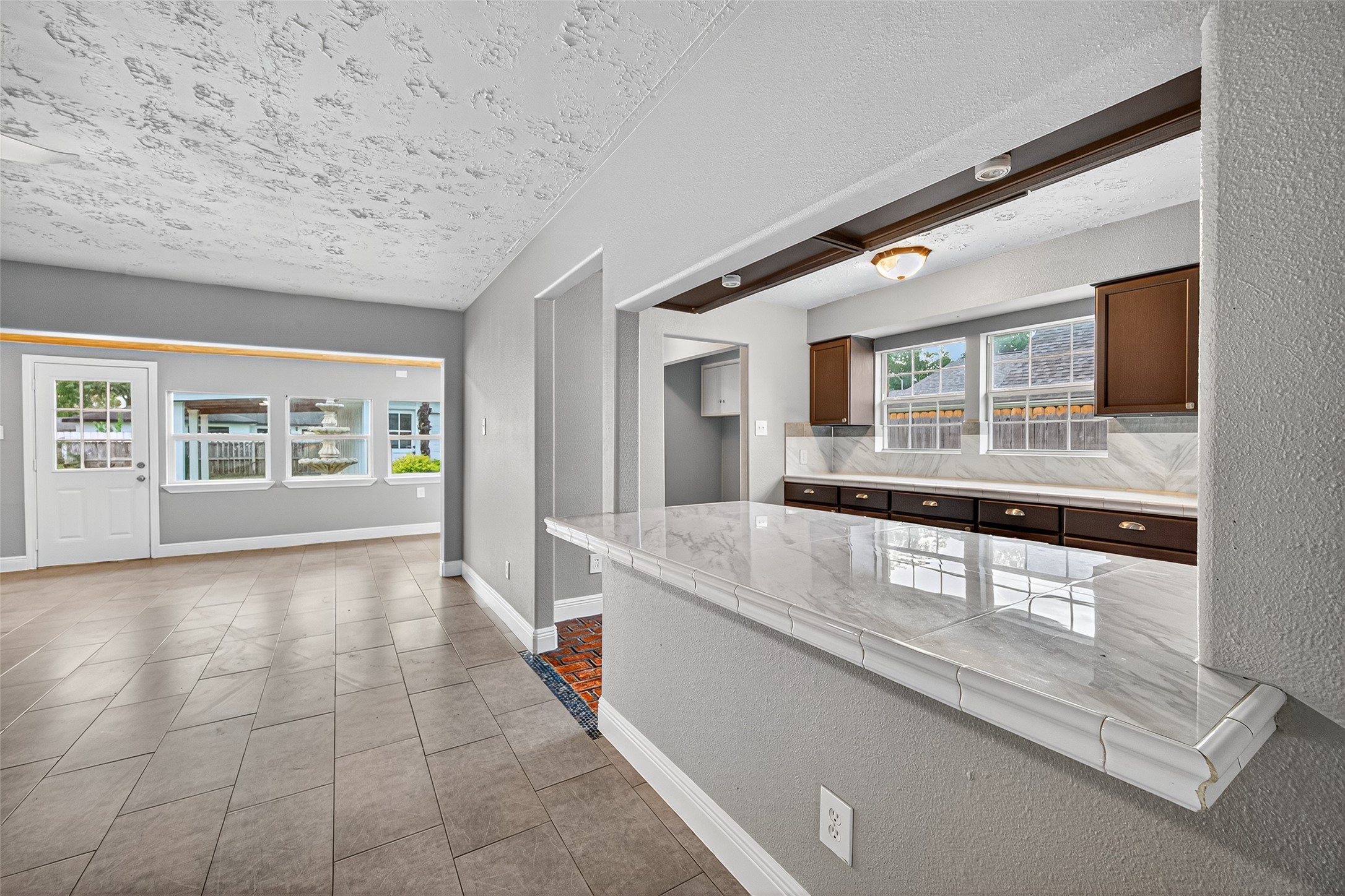 2006 Millhouse Road Houston, TX 77073 - Photo 15 of 42 Living Room