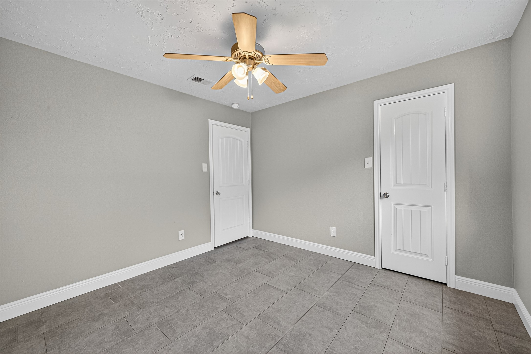 2006 Millhouse Road Houston, TX 77073 - Photo 32 of 42 2nd Bedroom