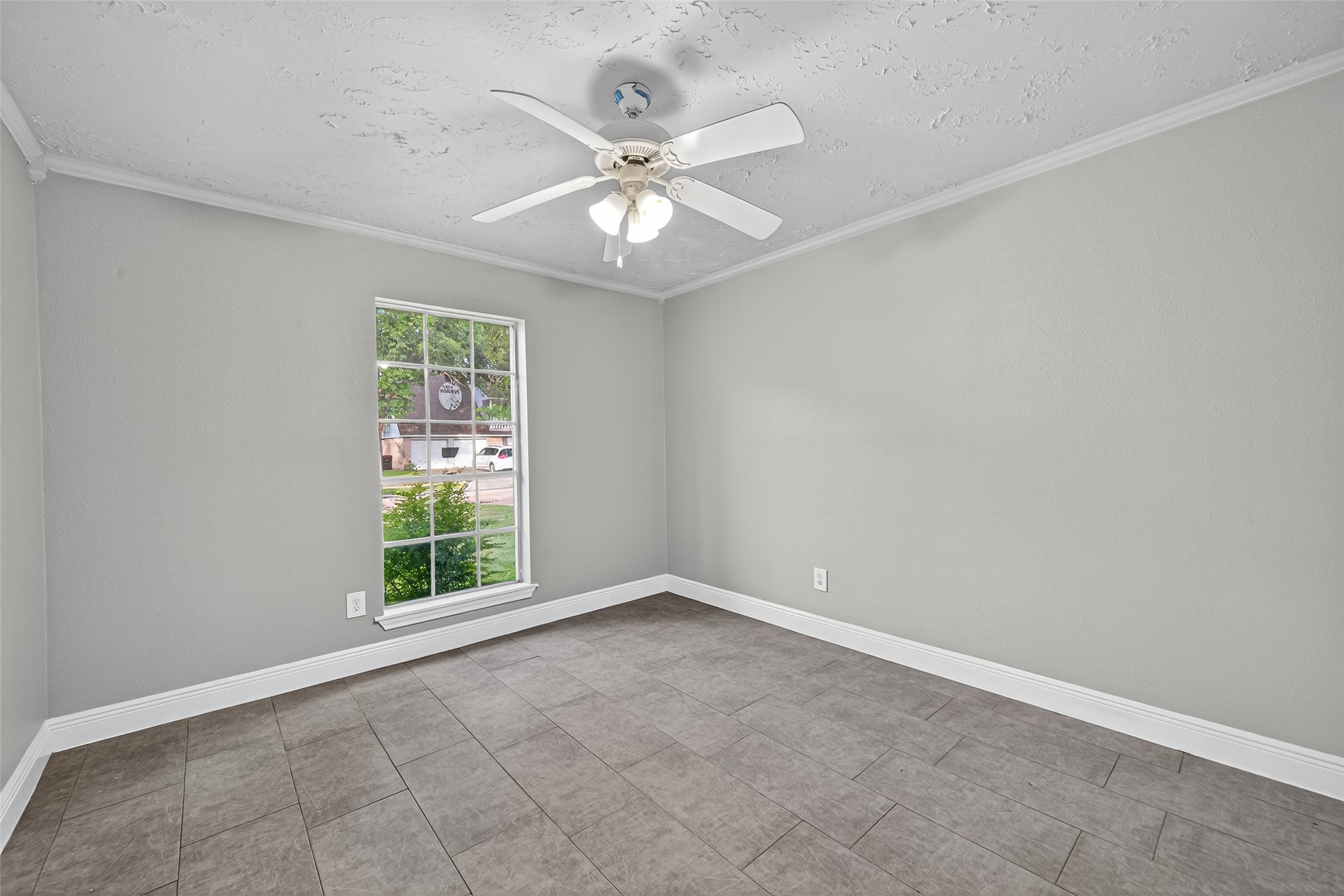 2006 Millhouse Road Houston, TX 77073 - Photo 33 of 42 3rd Bedroom