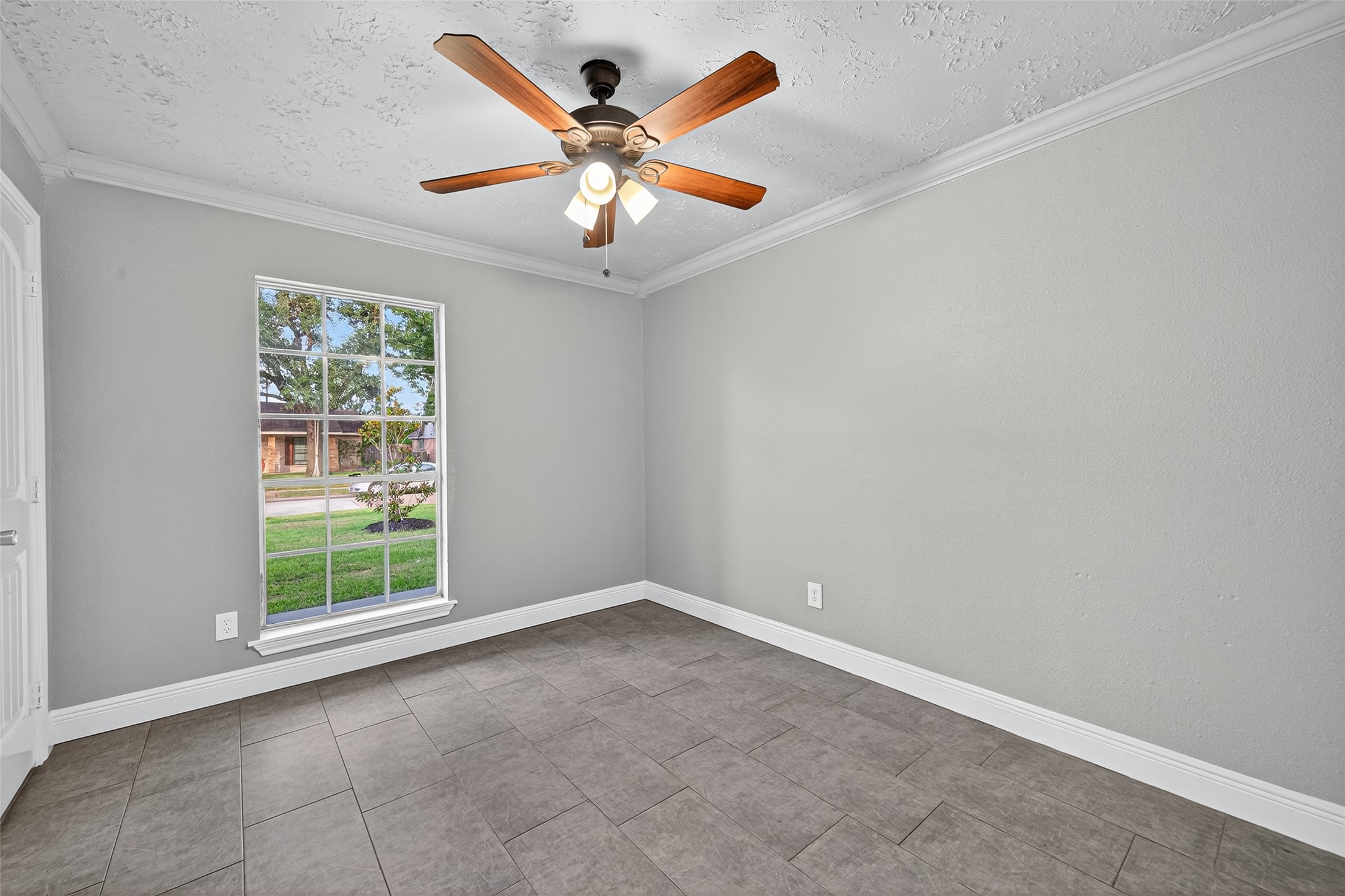 2006 Millhouse Road Houston, TX 77073 - Photo 35 of 42 4th Bedroom
