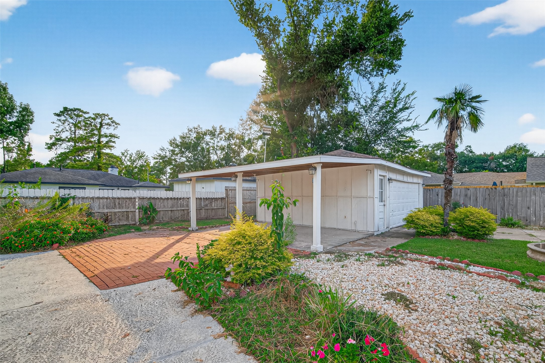 2006 Millhouse Road Houston, TX 77073 - Photo 41 of 42 Yard