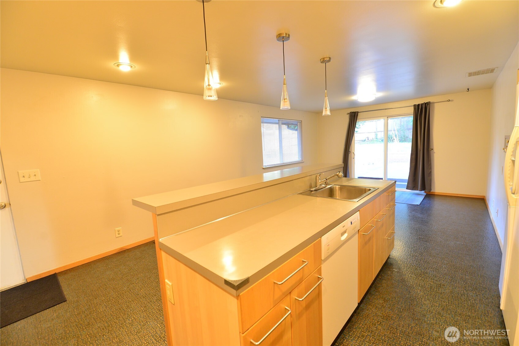 2228 Merchant Way Everett, WA 98208 - Photo 8 of 24