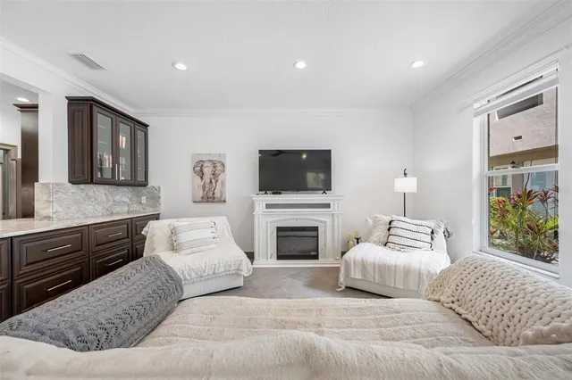 $799,000 | 237 7th Avenue North, Unit 2, St. Petersburg, FL 33701