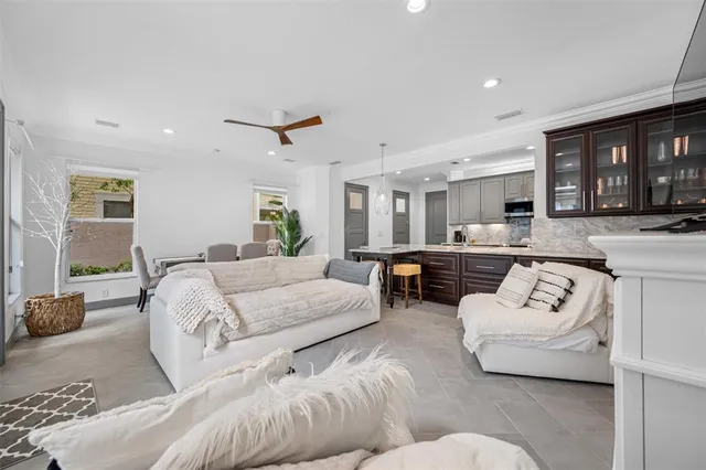 $799,000 | 237 7th Avenue North, Unit 2, St. Petersburg, FL 33701