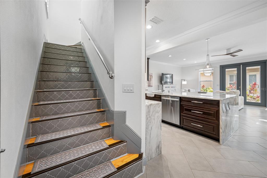 237 7th Avenue North, Unit 2 St. Petersburg, FL 33701 - Photo 24 of 60 a view of entryway and hall with wooden floor
