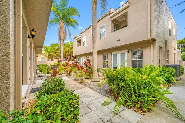 $799,000 | 237 7th Avenue North, Unit 2, St. Petersburg, FL 33701