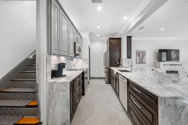 $799,000 | 237 7th Avenue North, Unit 2, St. Petersburg, FL 33701