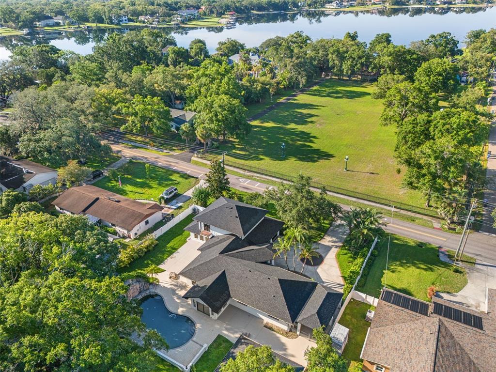 2521 Lake Ellen Drive Tampa, FL 33618 - Photo 49 of 54