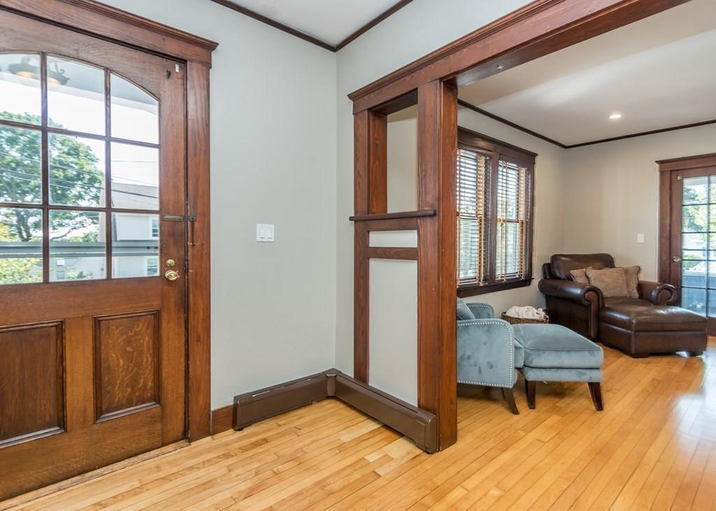 10 Sterling Road Waltham, MA 02451 - Photo 4 of 39 Gallery Image 4