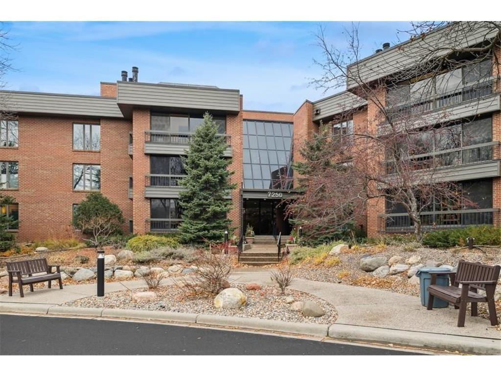 7250 Lewis Ridge Parkway, Unit 206 Edina, MN 55439 - Photo 1 of 53 Gallery Image 1