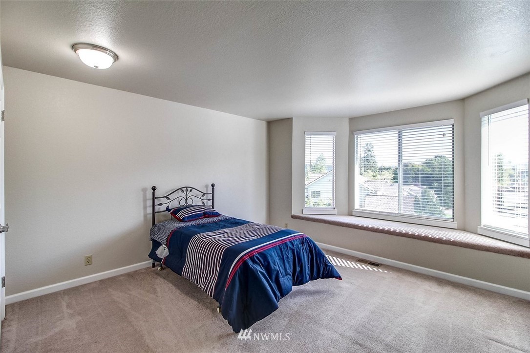 521 225th Place Southeast Bothell, WA 98021 - Photo 18 of 25 Gallery Image 18