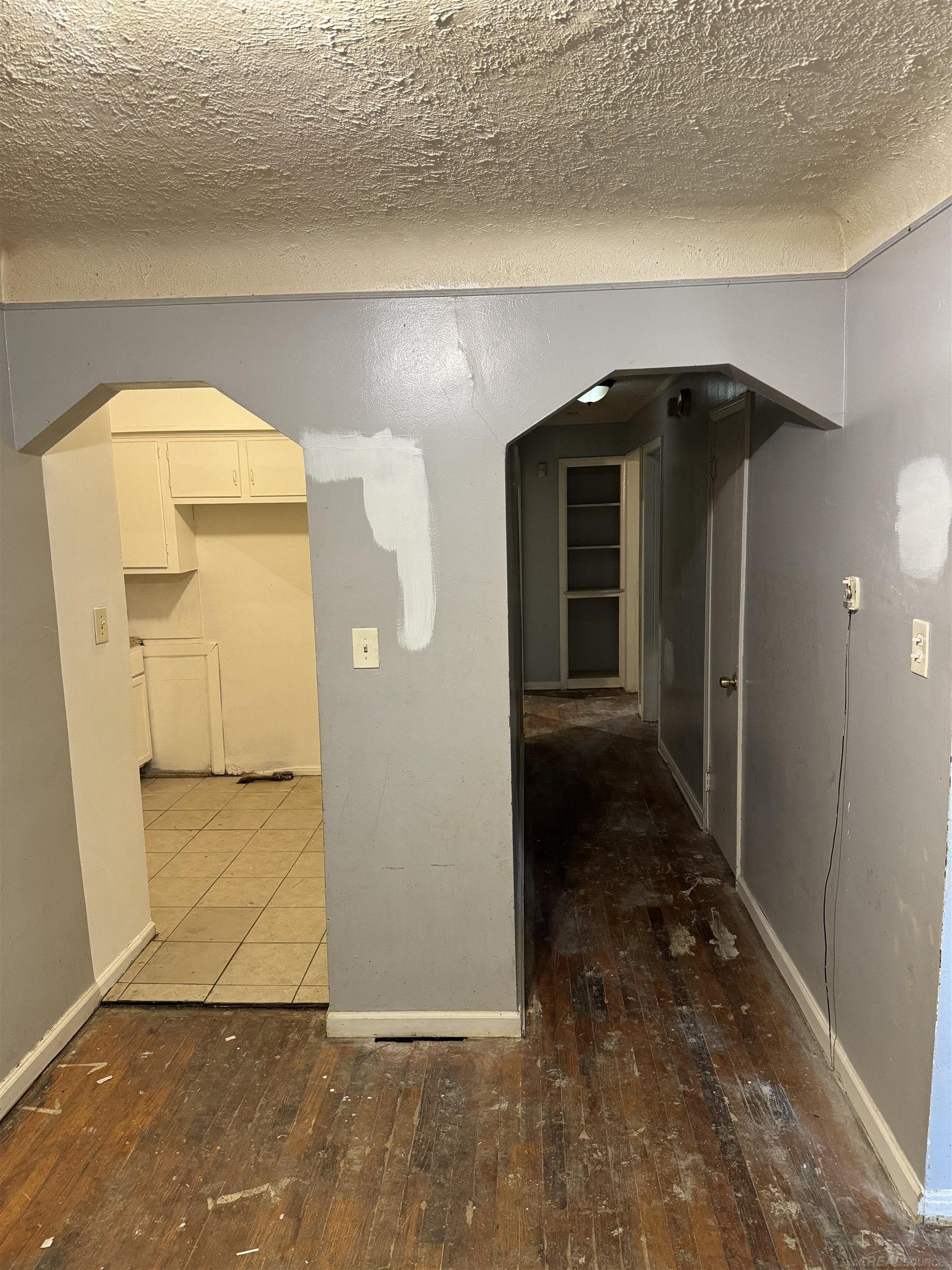 20284 Ferguson Street Detroit, MI 48235 - Photo 2 of 15 50176247-f011715a-c45e-4e95-84ca-7b9322c227c1.JPG