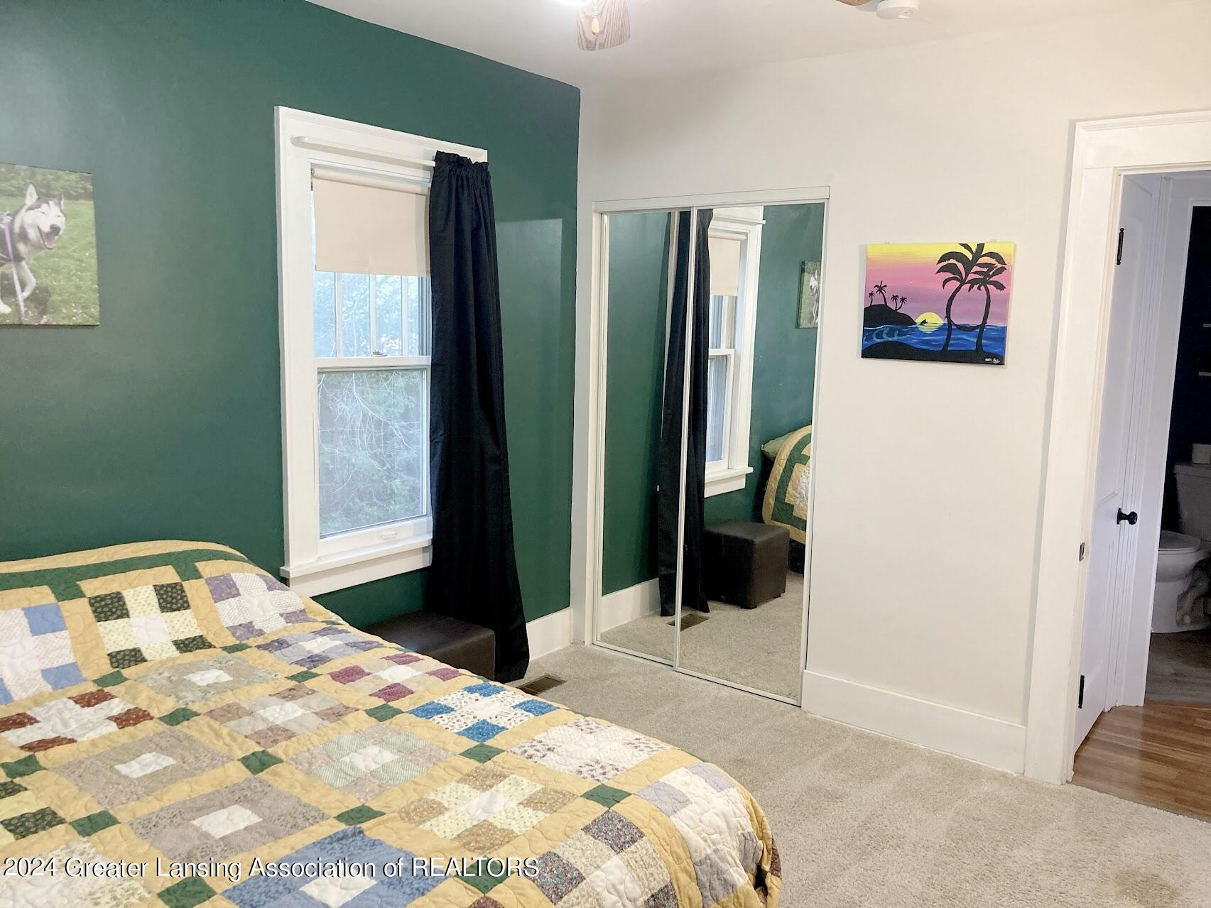 722 Bretton Road Lansing, MI 48917 - Photo 21 of 37 19.Bedroom 1
