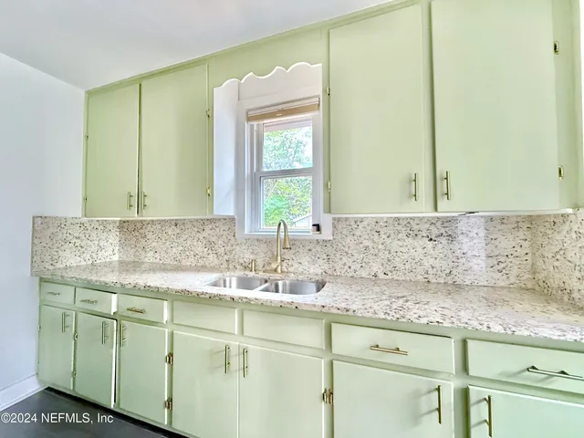 $2,450 | 3756 Anderson Street, Jacksonville, FL 32205