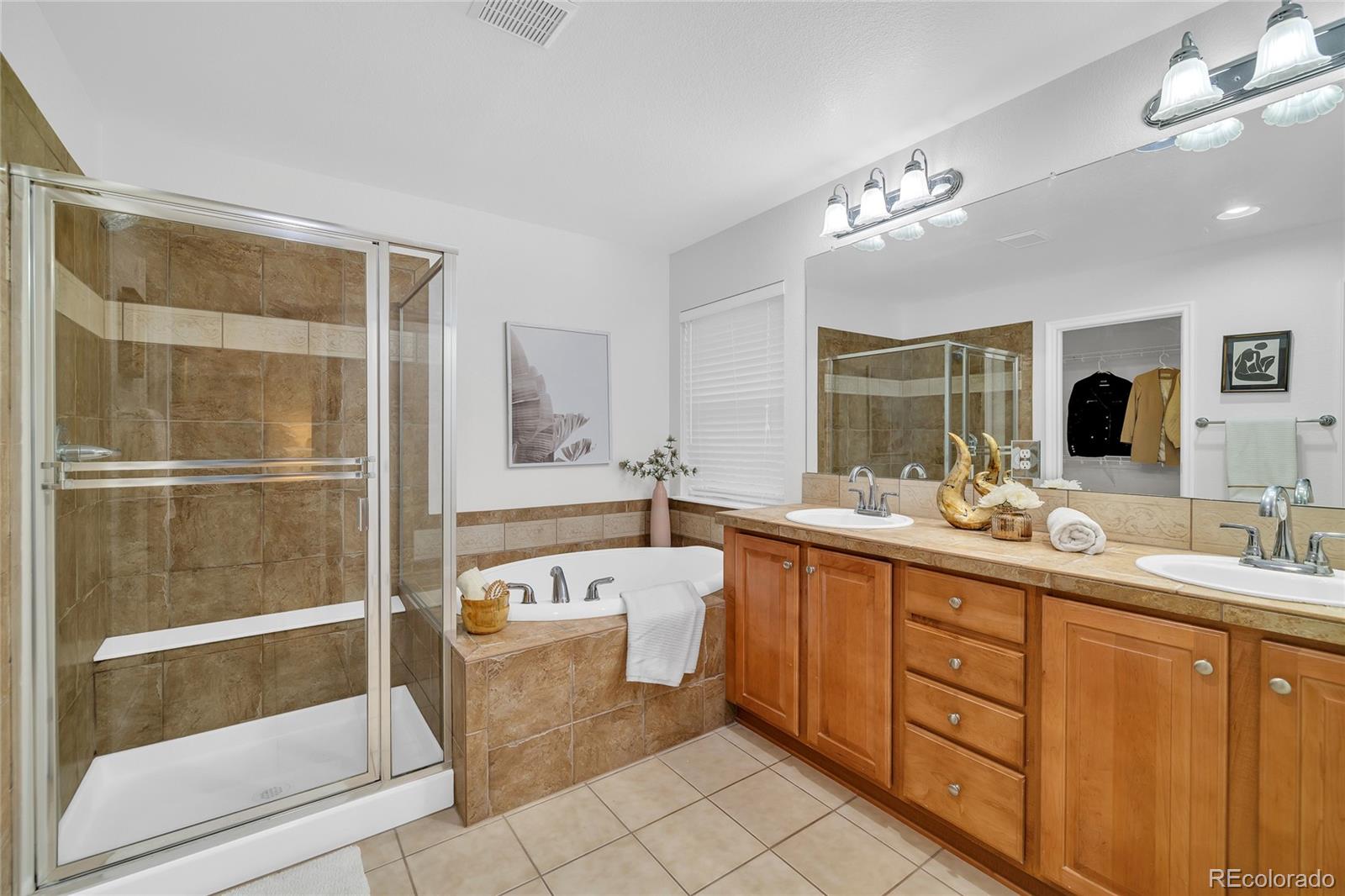 10849 Huntwick Street Highlands Ranch, CO 80130 - Photo 21 of 48