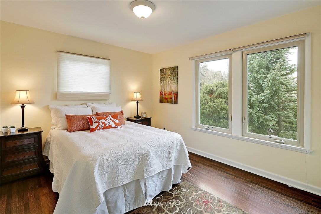 3916 Southwest Frontenac Street Seattle, WA 98136 - Photo 11 of 25