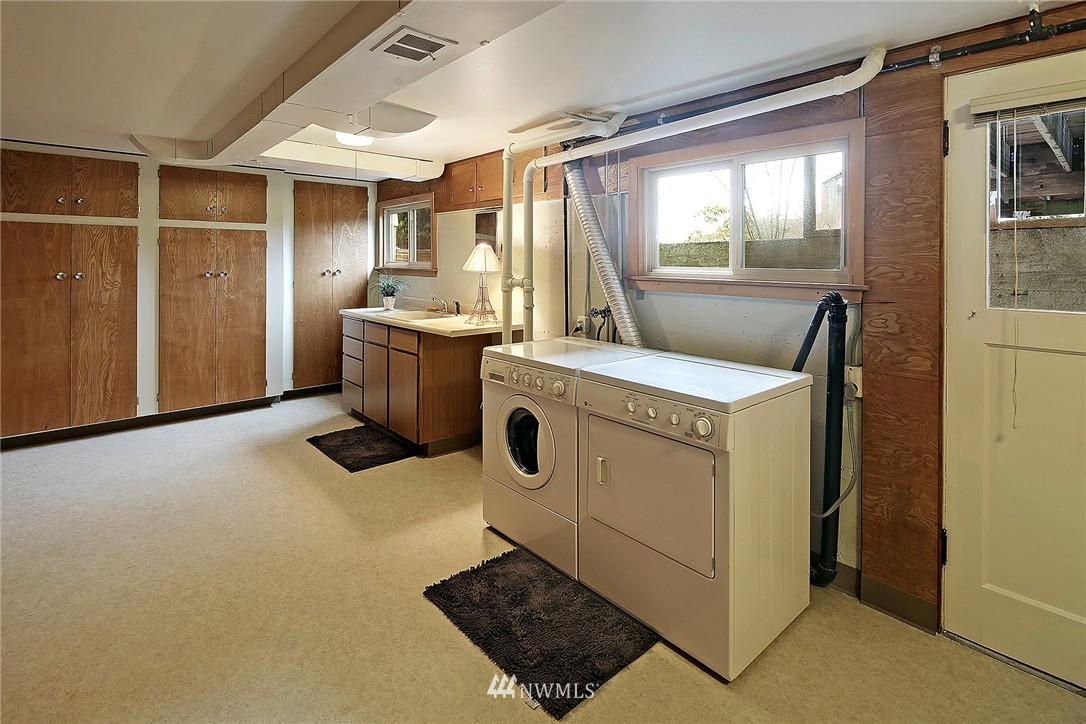 3916 Southwest Frontenac Street Seattle, WA 98136 - Photo 18 of 25