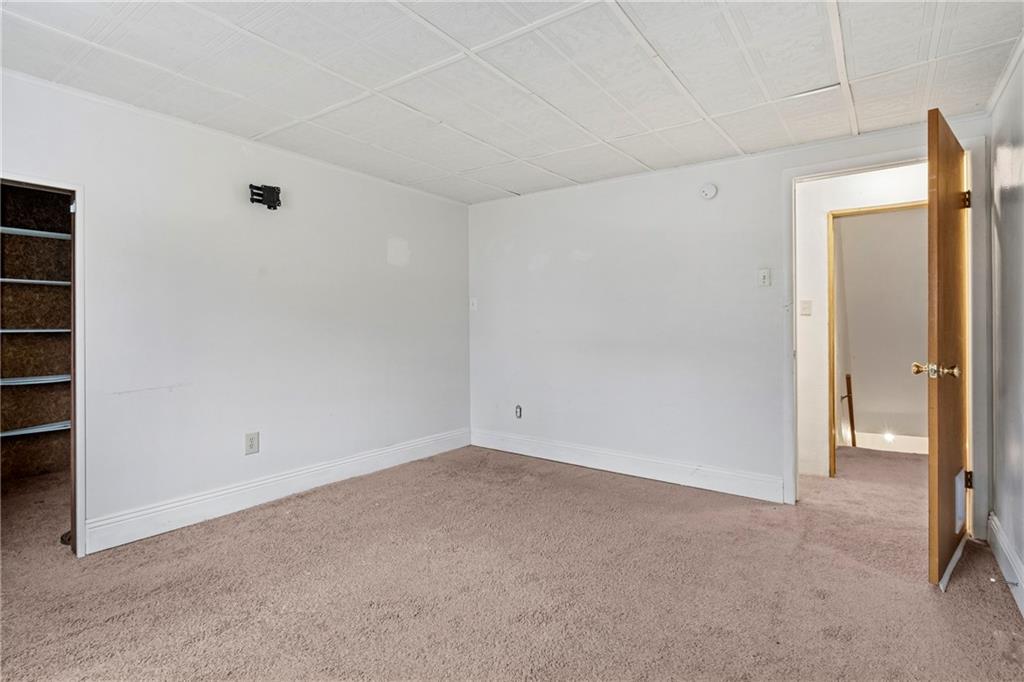 2725 Sumner Street Pittsburgh, PA 15203 - Photo 16 of 37 a view of an empty room