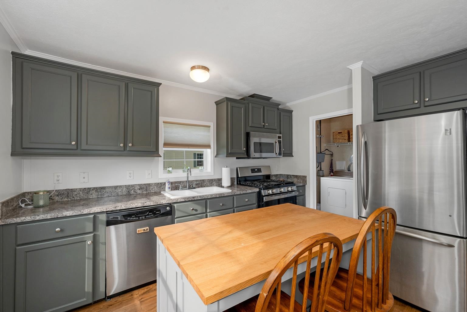 2 Kennedy Avenue Rochester, NH 03839 - Photo 2 of 26