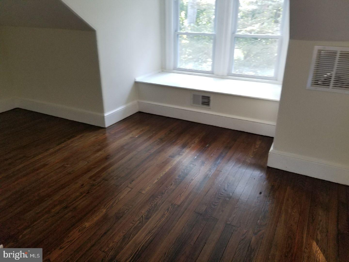 120 West Redman Avenue Haddonfield, NJ 08033 - Photo 23 of 28 Third fl bedrm with window seat