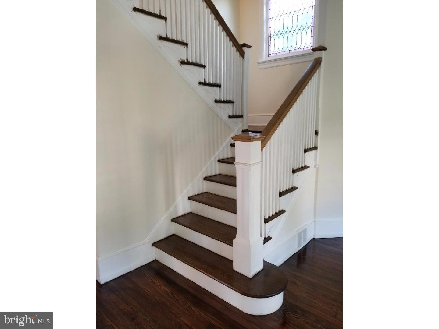 120 West Redman Avenue Haddonfield, NJ 08033 - Photo 4 of 28 Foyer /staircase