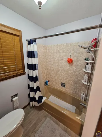 $264,500 | 2925 Rio Vista Drive, Emporia, KS 66801